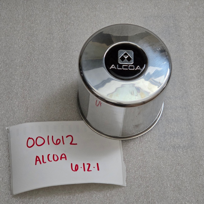 Ford/Dodge/GM 8 lug Rear Hub Cover Alcoa (returned item)