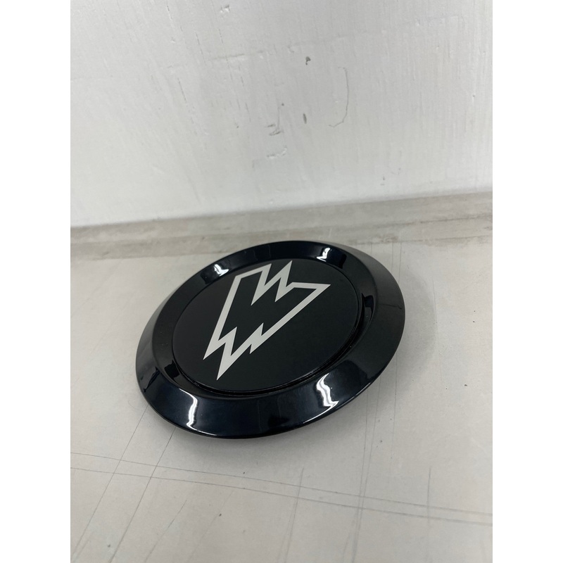 W141 – WHEEL CENTER SECTION ONLY – BLACK WITH WALDOCH W CHROME LOGO A141B-W centercap