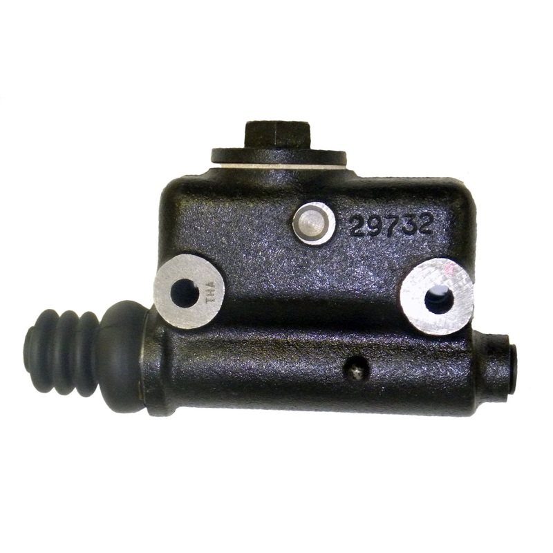 Crown Automotive J8136618 Brake Master Cylinder