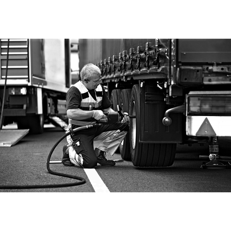 1 Truck Tire Mounting at Hartford – CT