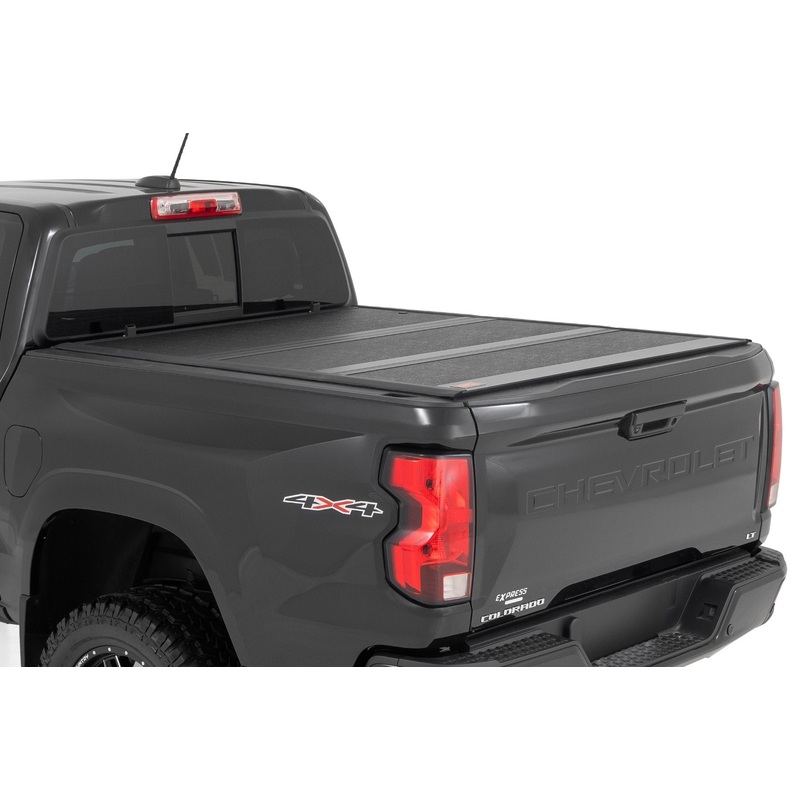 Hard Low Profile Bed Cover | 5′ Bed | Chevy/GMC Canyon/Colorado (15-22)