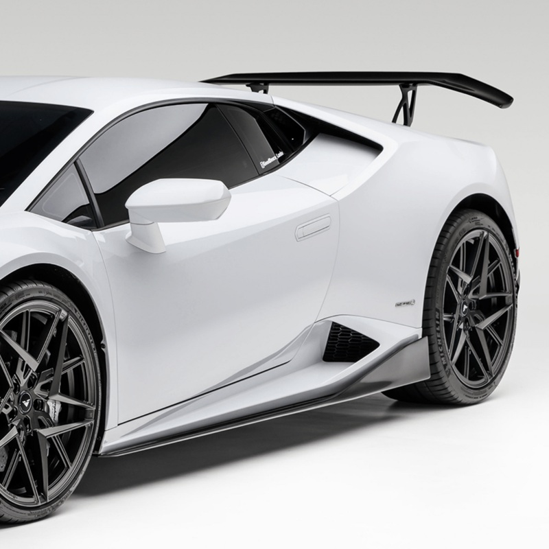 Lamborghini Huracan Mondiale Edizione Aero Side Blades by Vorsteiner Carbon Fiber PP 2×2 Glossy